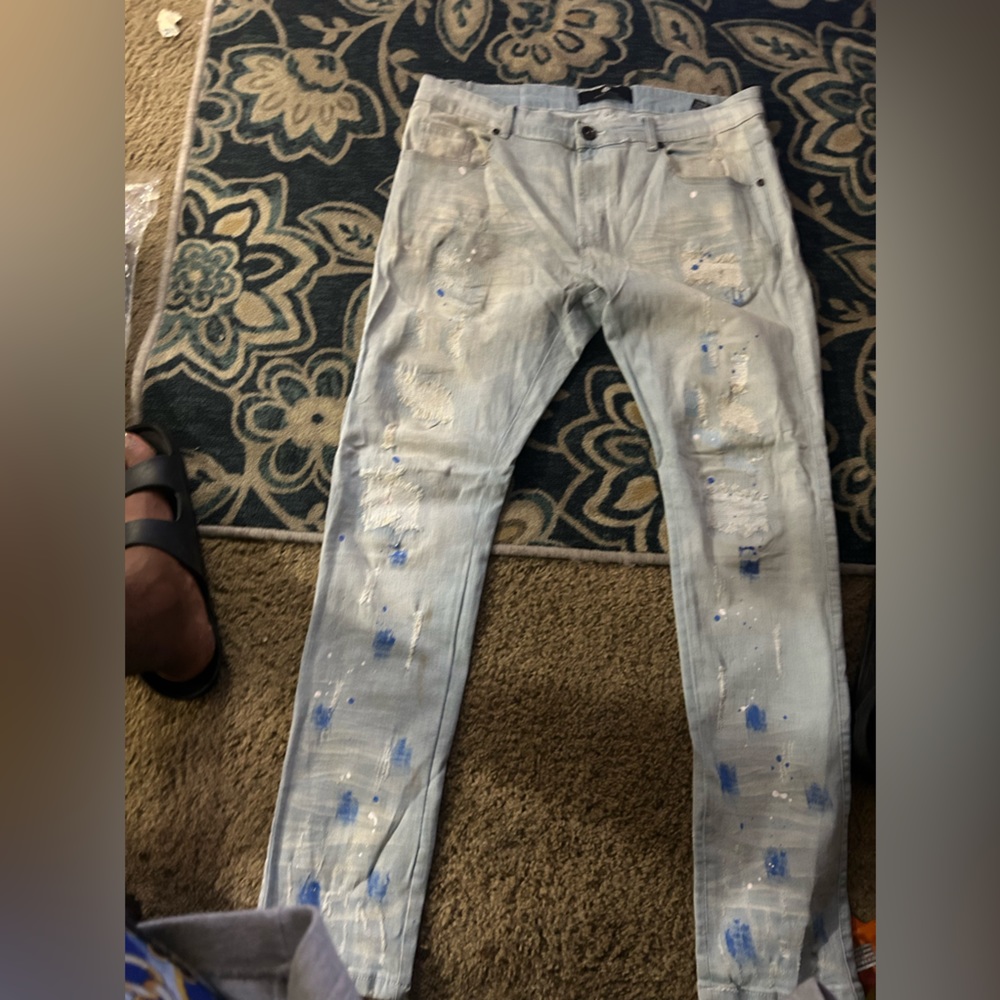 Skinny jeans